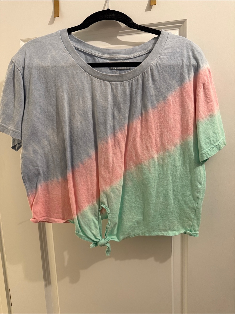 Ocean Drive Pastel Tie-Dye Knot Front Crop Top - Blue, Pink & Mint